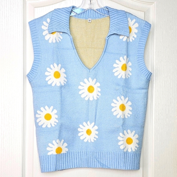 Women's Blue Daisy Knit Collared Sweater Vest Cap Sleeve V-Neck Pullover - Picture 4 of 12